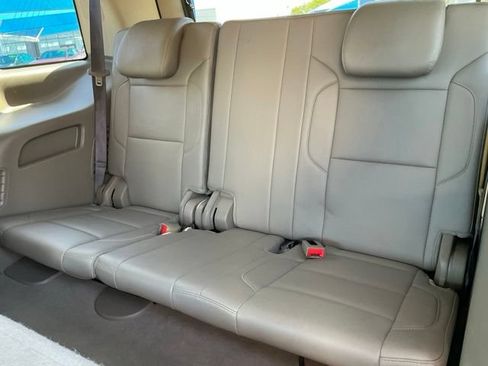 Used 2019 Chevrolet Tahoe LT AWD/4WD image 9