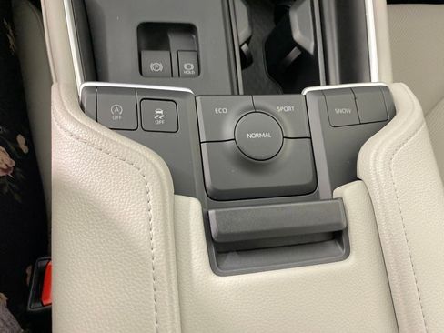 New 2026 Toyota Grand Highlander Limited image 24