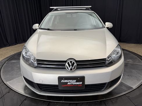 Used 2011 Volkswagen Jetta SE image 4