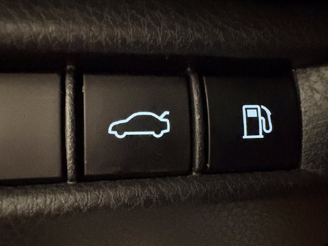 Used 2025 Toyota Camry SE FWD image 12