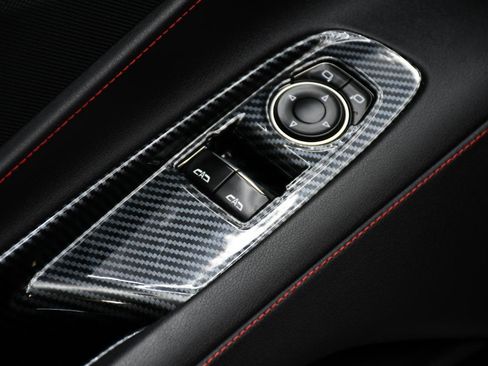 Used 2021 Chevrolet Corvette Stingray Coupe w/ Z51 Performance Package RWD image 29