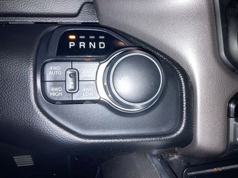 Used 2019 RAM 1500 Big Horn image 24