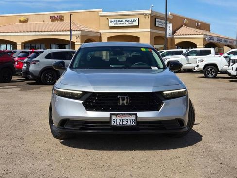 Used 2025 Honda Accord SE image 2