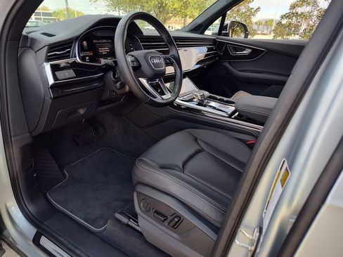Certified 2025 Audi Q7 3.0T Premium Plus w/ Premium Plus Package image 2
