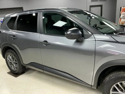 Used 2023 Nissan Rogue S image 29