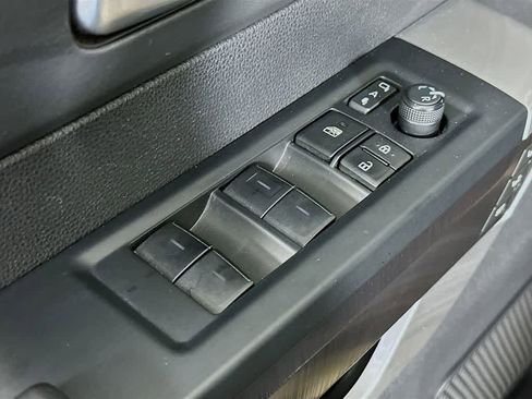 Used 2023 Toyota Tundra Platinum image 29