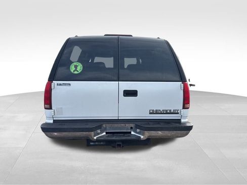 Used 1999 Chevrolet Suburban 2WD w/ Preferred Equipment Group 3 image 5
