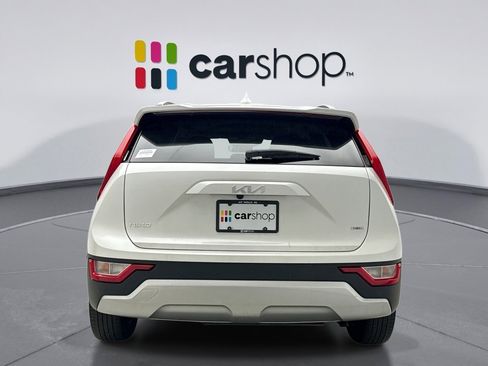 Used 2023 Kia Niro LX FWD image 4
