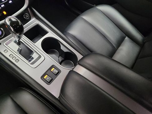 Used 2023 Nissan Murano SV image 26