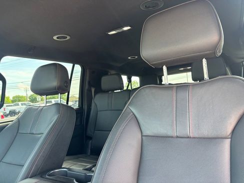 Used 2022 Chevrolet Suburban RST w/ Luxury Package AWD/4WD image 13