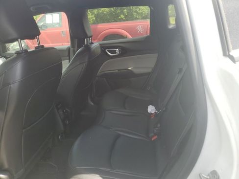 Used 2025 Jeep Compass Limited AWD/4WD image 6
