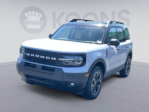 New 2026 Ford Bronco Sport Outer Banks w/ Outer Banks Tech Package+ AWD/4WD image 1