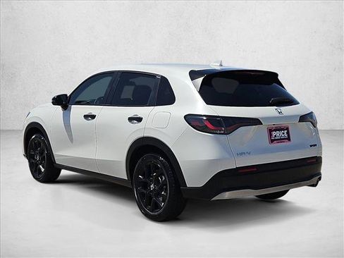 Used 2025 Honda HR-V Sport image 8