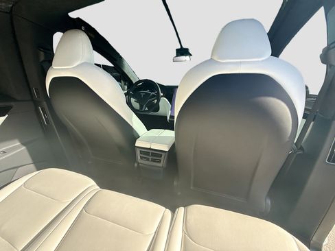 Used 2020 Tesla Model X Long Range image 29