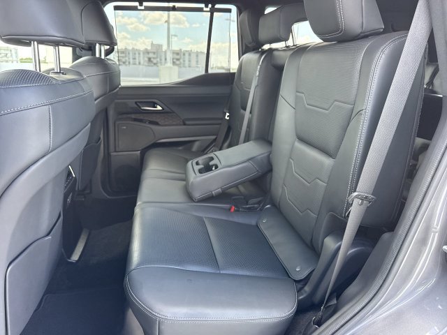 Used 2024 Lexus GX 550 w/ Cold Area Package AWD/4WD image 23