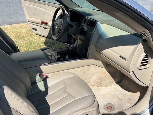 Used 2005 Cadillac XLR image 12