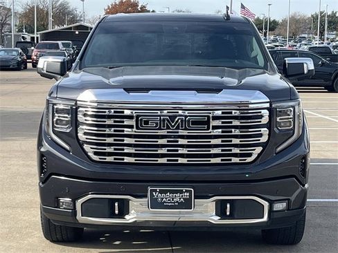 Used 2022 GMC Sierra 1500 Denali w/ Denali Reserve Package image 8
