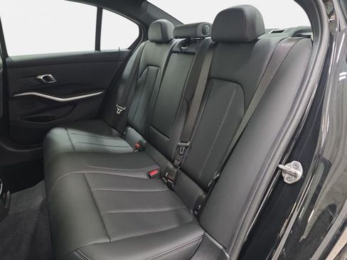 Certified 2025 BMW 330i xDrive Sedan w/ Convenience Package image 11