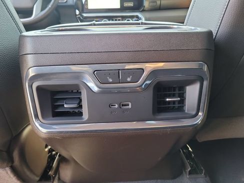 Used 2023 GMC Sierra 1500 Denali w/ Technology Package AWD/4WD image 15