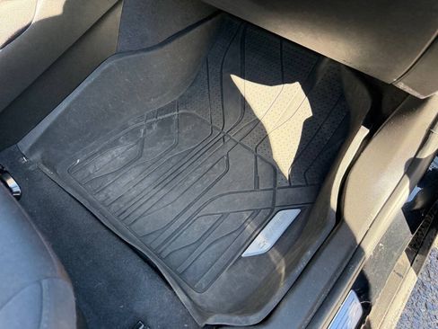 Used 2022 Chevrolet Malibu LS FWD image 36