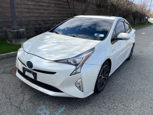 Used 2016 Toyota Prius Four w/ Advanced Technology Package image 1