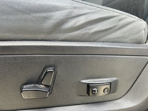 Used 2018 RAM 1500 Big Horn image 12