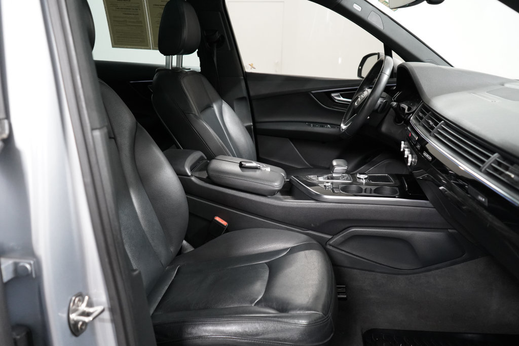 Used 2018 Audi Q7 3.0T Premium Plus AWD/4WD image 30