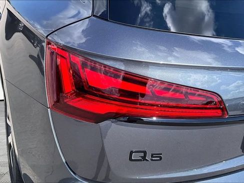 Used 2023 Audi Q5 2.0T Premium Plus w/ Premium Plus Package AWD/4WD image 32