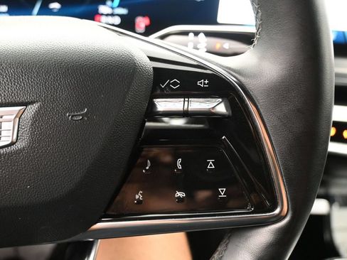 Used 2024 Cadillac Lyriq Luxury RWD image 17