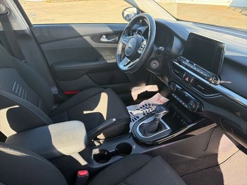 Used 2019 Kia Forte S w/ S Premium Package FWD image 20