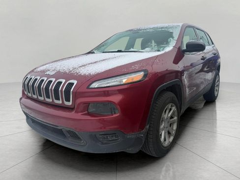 Used 2015 Jeep Cherokee Sport image 4