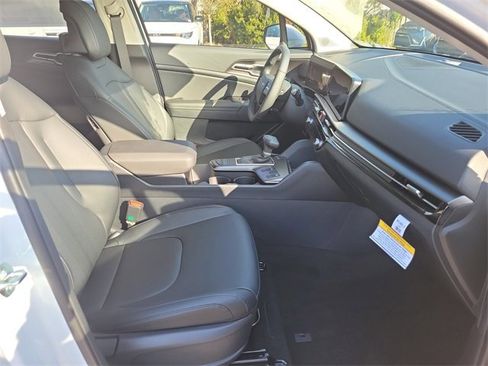 New 2026 Kia Sportage EX image 7