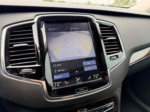 Used 2016 Volvo XC90 T6 Momentum w/ Momentum Plus Package image 17