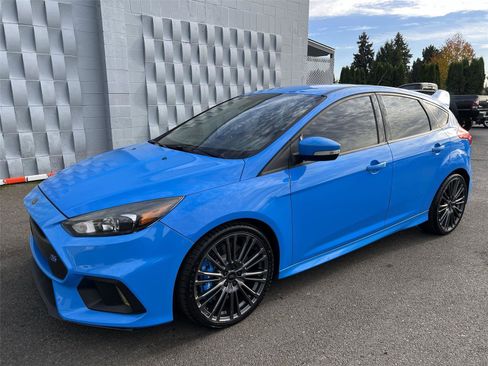 Used 2016 Ford Focus RS image 2