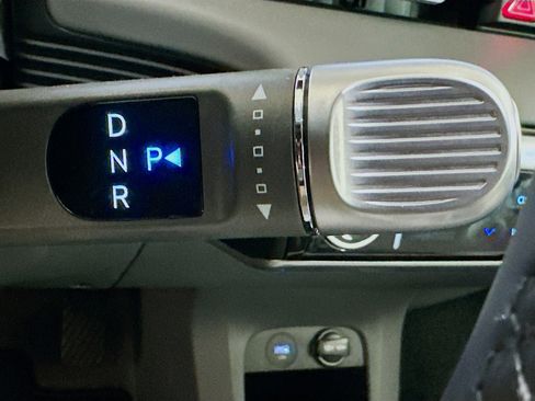 Used 2024 Hyundai Ioniq 5 Limited image 25