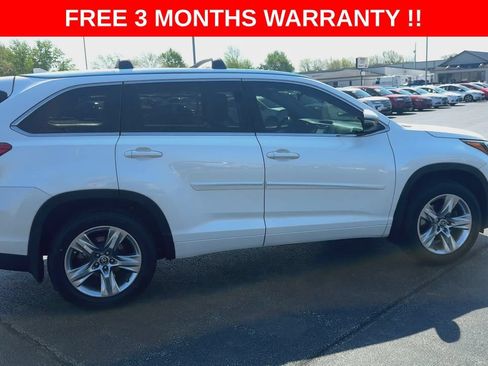 Used 2017 Toyota Highlander Limited w/ Carpet Mat Package AWD/4WD image 2