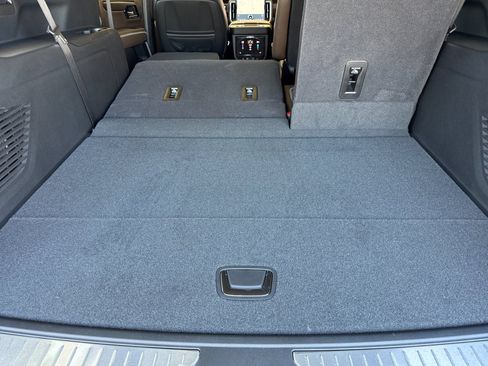 New 2026 GMC Yukon XL Denali Ultimate AWD/4WD image 17
