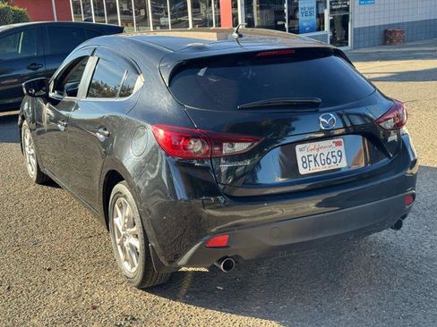 Used 2014 MAZDA MAZDA3 i Touring image 8