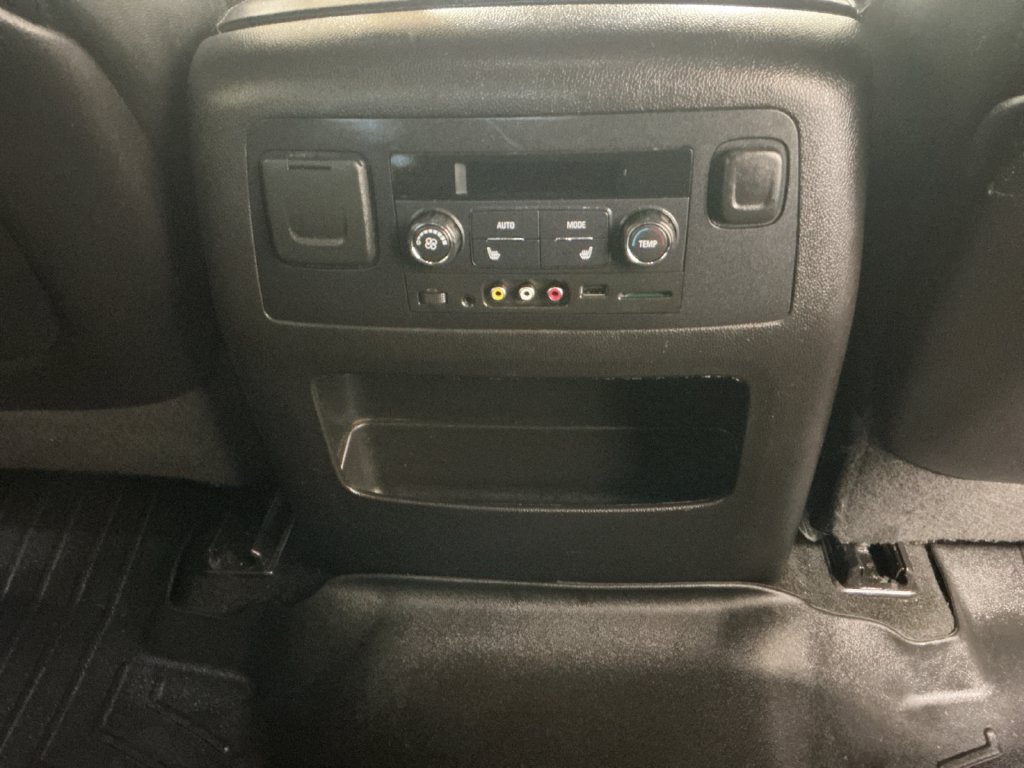 Used 2016 Chevrolet Suburban LTZ AWD/4WD image 26