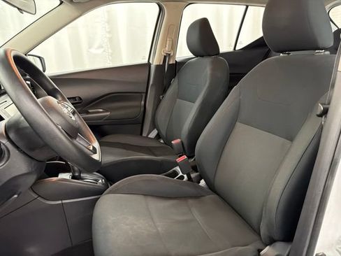 Used 2024 Nissan Kicks S FWD image 9