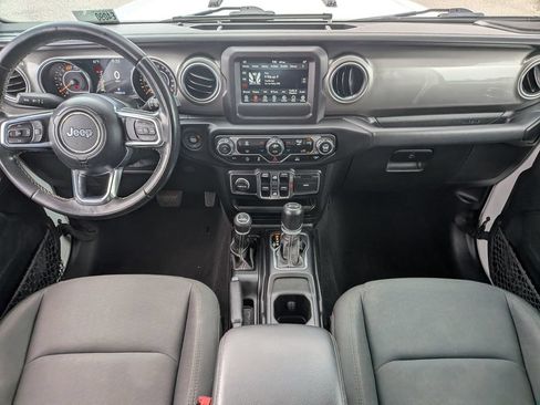 Used 2021 Jeep Wrangler Unlimited Sahara AWD/4WD image 25