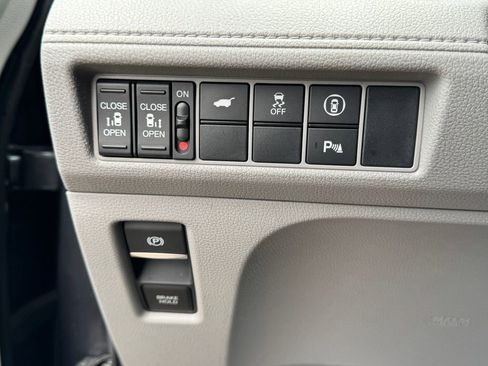 Used 2024 Honda Odyssey Touring image 31