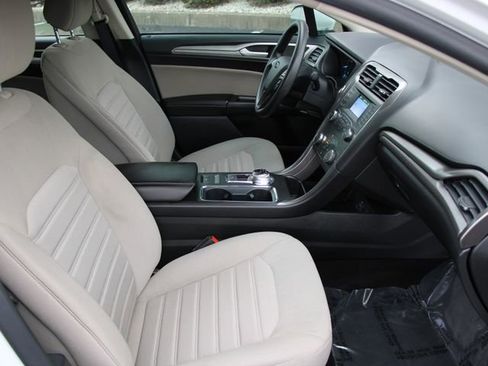 Used 2020 Ford Fusion S FWD image 29