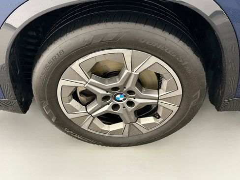 Used 2025 BMW X1 xDrive28i image 11