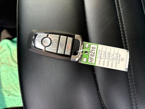 Used 2024 Ford Edge SEL w/ Convenience Package image 29