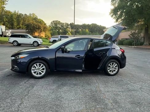 Used 2017 MAZDA MAZDA3 Sport FWD image 62