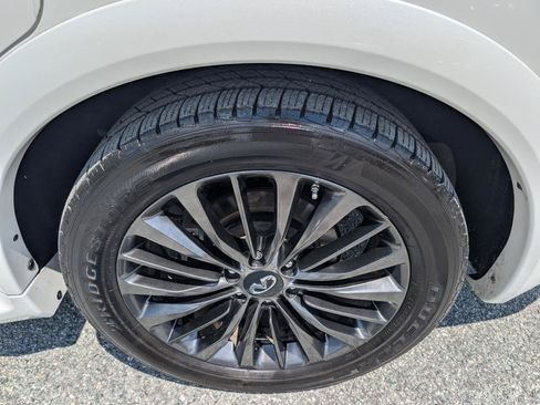 Used 2020 INFINITI QX80 Luxe w/ Edition 30 Package RWD image 10