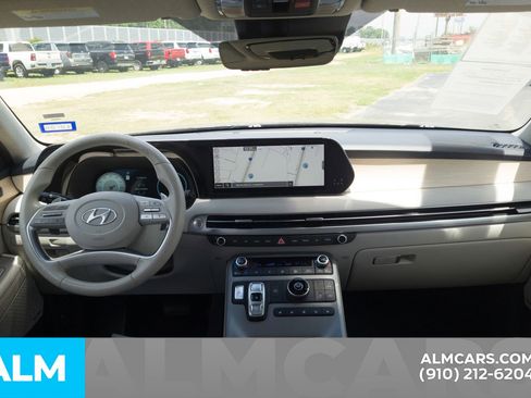 Used 2024 Hyundai Palisade Limited FWD image 23