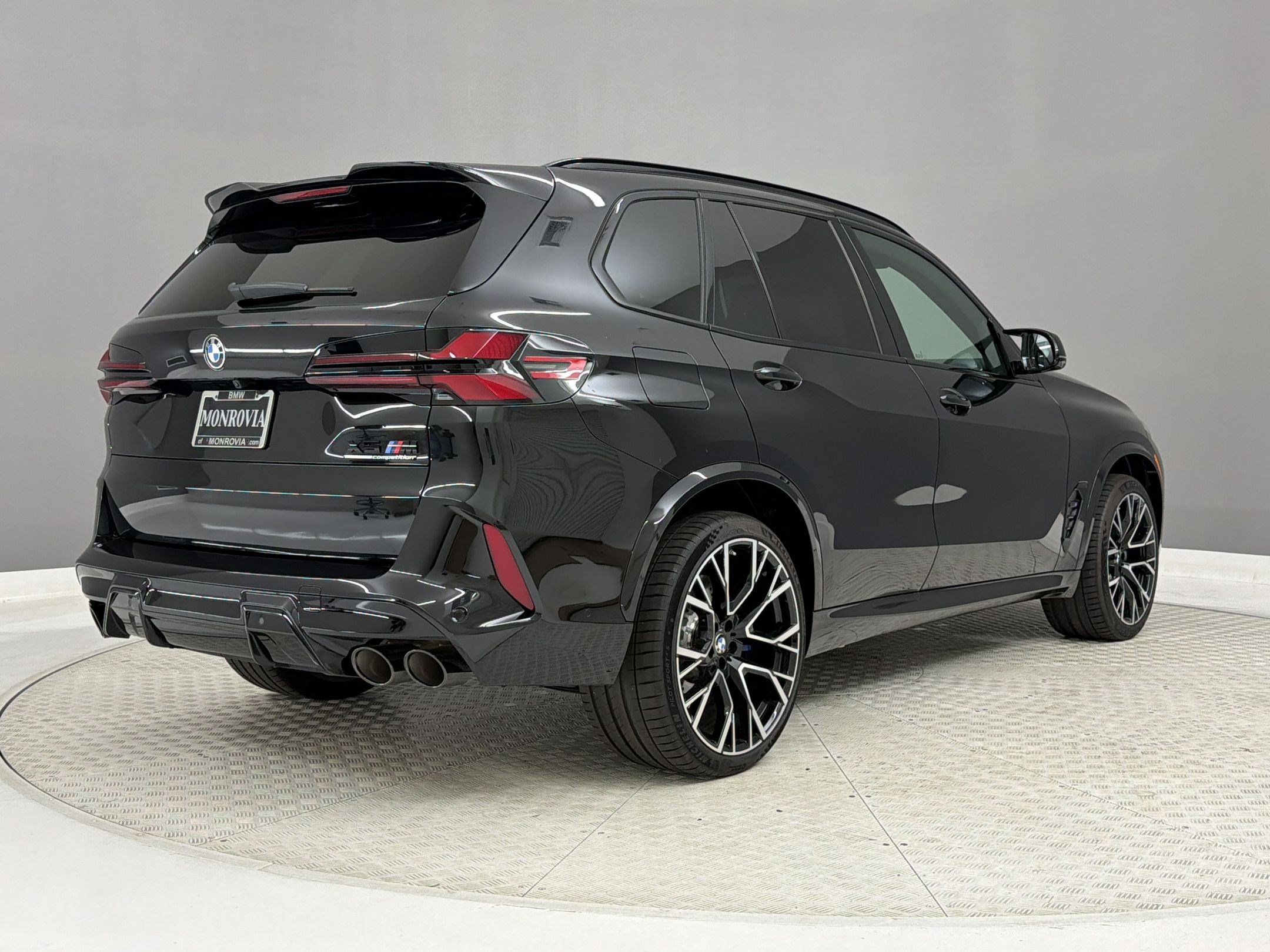 New 2026 BMW X5 M Competition w/ Executive Package AWD/4WD image 9