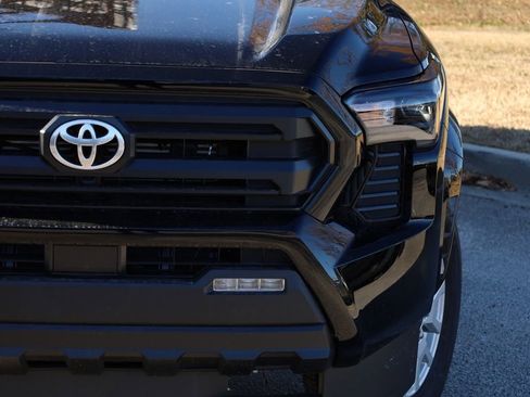 New 2025 Toyota Tacoma SR5 image 15